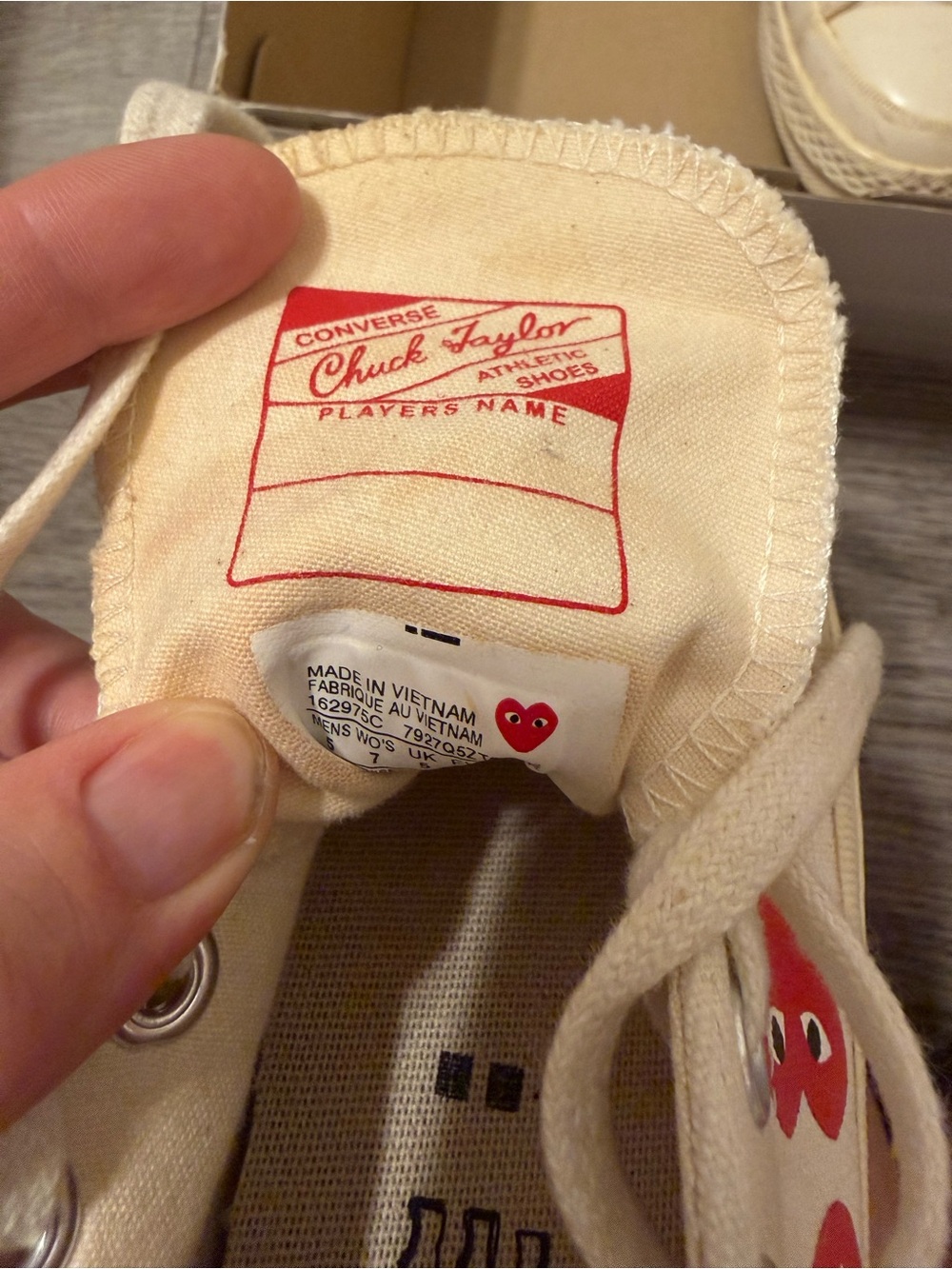Converse PLAY Comme des Garsons White Canvas Sneakers with Red Hearts size 7 - Picture 16 of 16